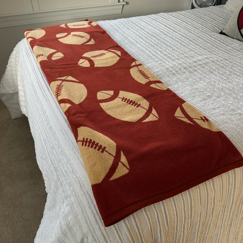 Chappywrap Football Blanket